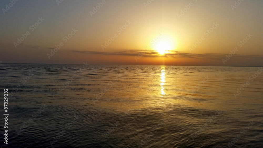 Fototapeta premium Tramonto sul mare