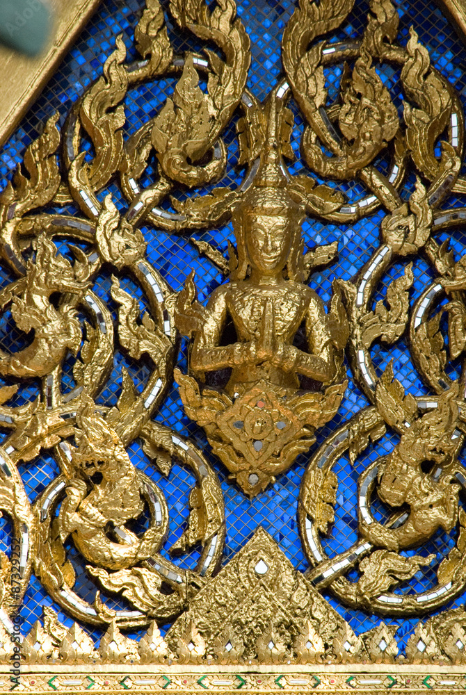 Obraz premium Golden decoration at Grand Palace (Bangkok, Thailand)