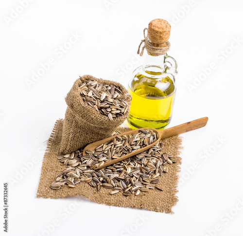 sunflower seed oil photo