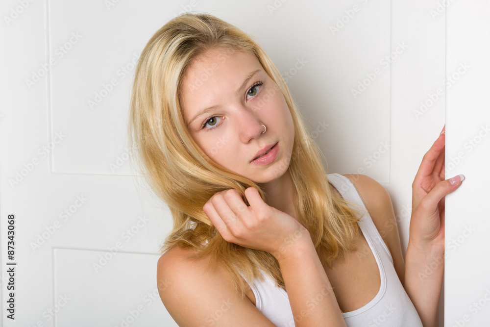 Naklejka premium Beautiful blond woman with long hair
