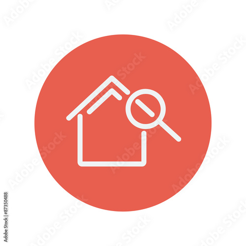 House and magnifying glass thin line icon
