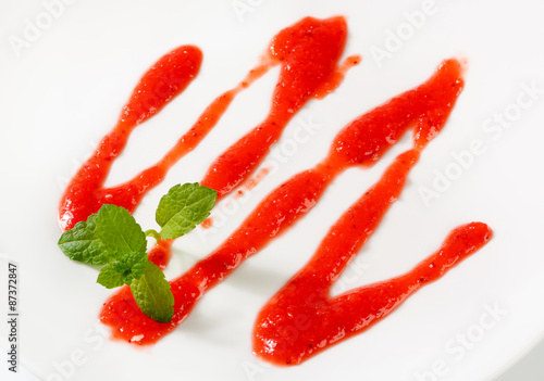 Strawberry drizzle sauce