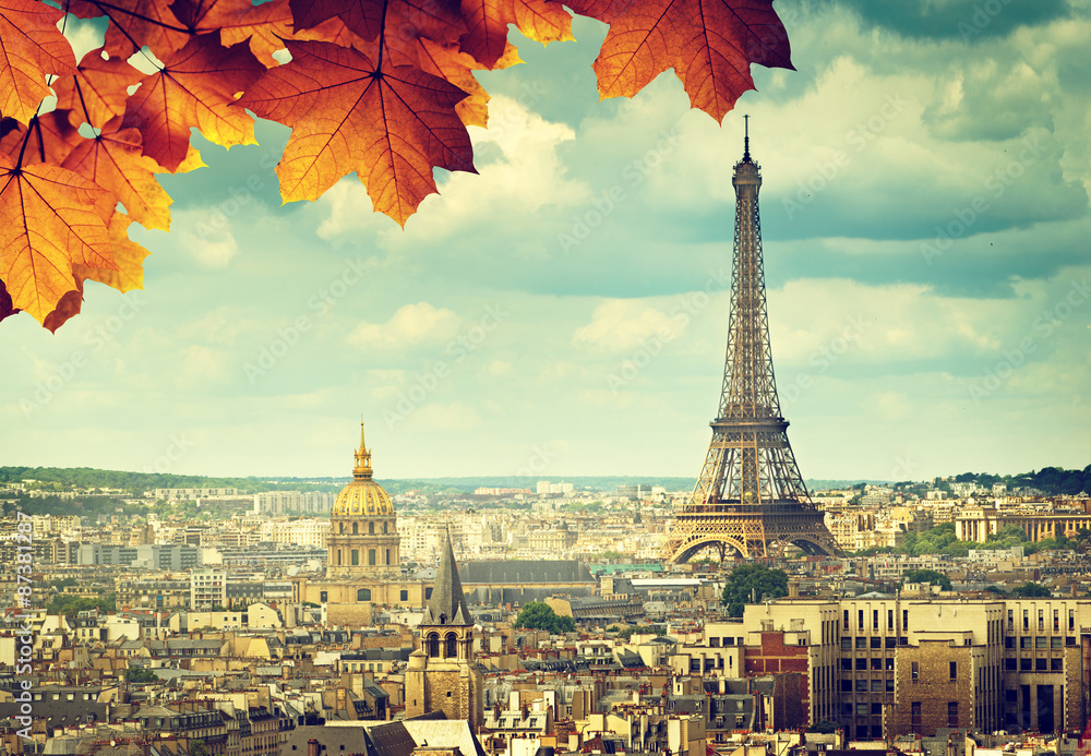 Naklejka jesienne liście w Paryżu i wieży Eiffla
