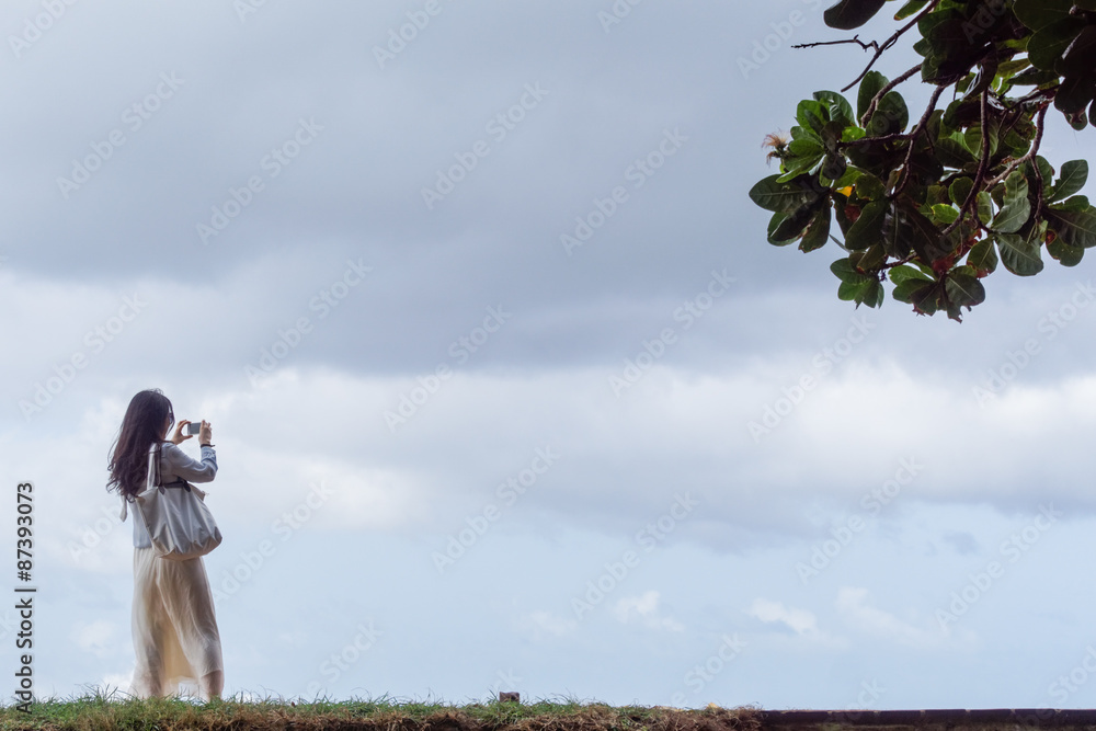 Obraz premium Pretty girl photographed herself