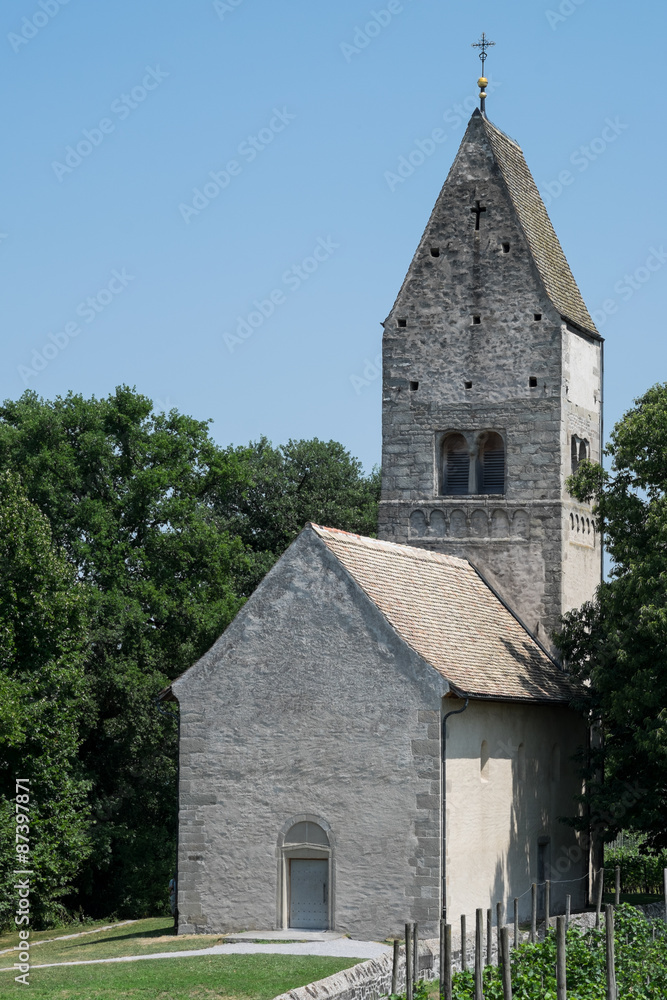 Kapelle auf der Insel Ufena Kapelle auf der Insel Ufena
