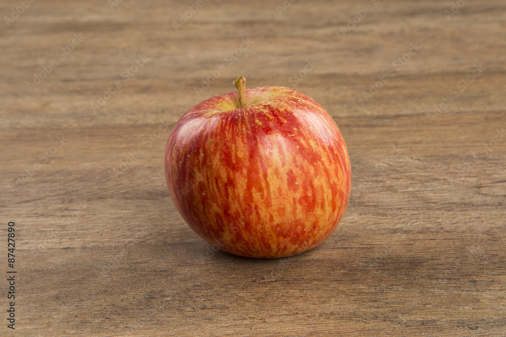 red apples red apples