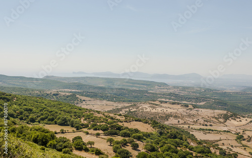 Alghero, Bergstrasse, Landwirtschaft, Felder, Trockenheit, Küstenstrasse, Sardinien, Küste, Capo Caccia, Klippen, Mittelmeer, Bucht, Wassersport, Badeferien, Insel, Sommer, Italien