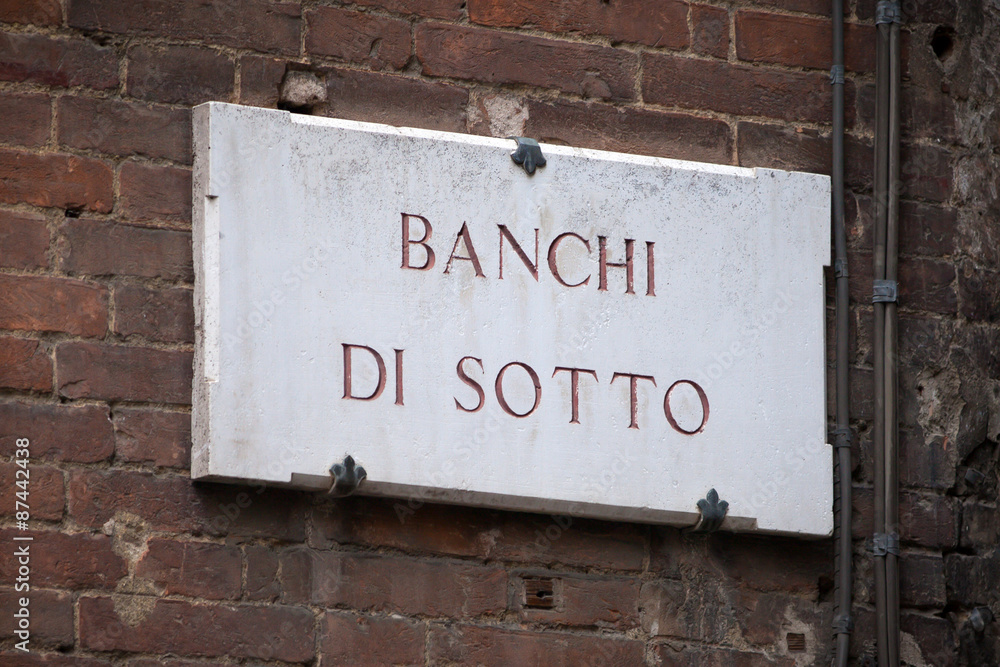 Fototapeta premium Banchi di Sotto in Siena