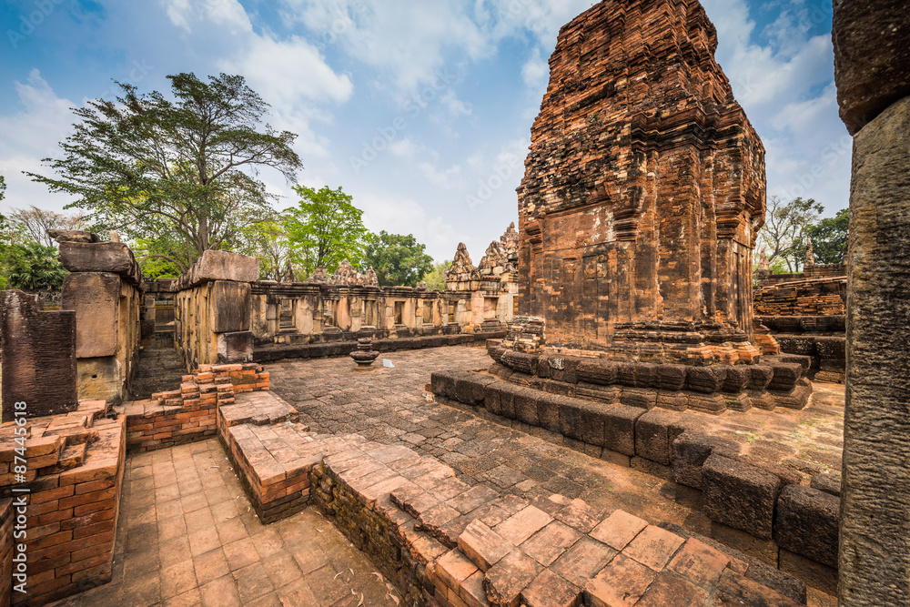 Fototapeta premium Prasat Muang Tam historical park