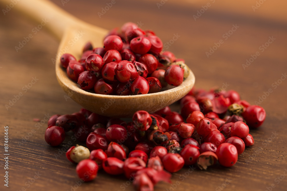pink peppercorns pink peppercorns