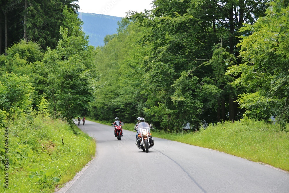 Obraz premium Motorcycle on the rural road