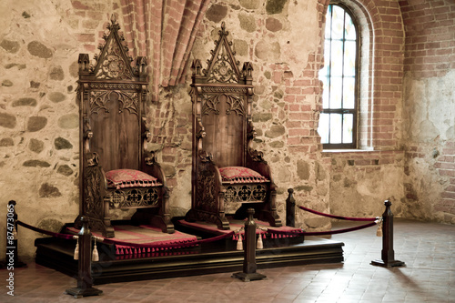 Wooden thrones