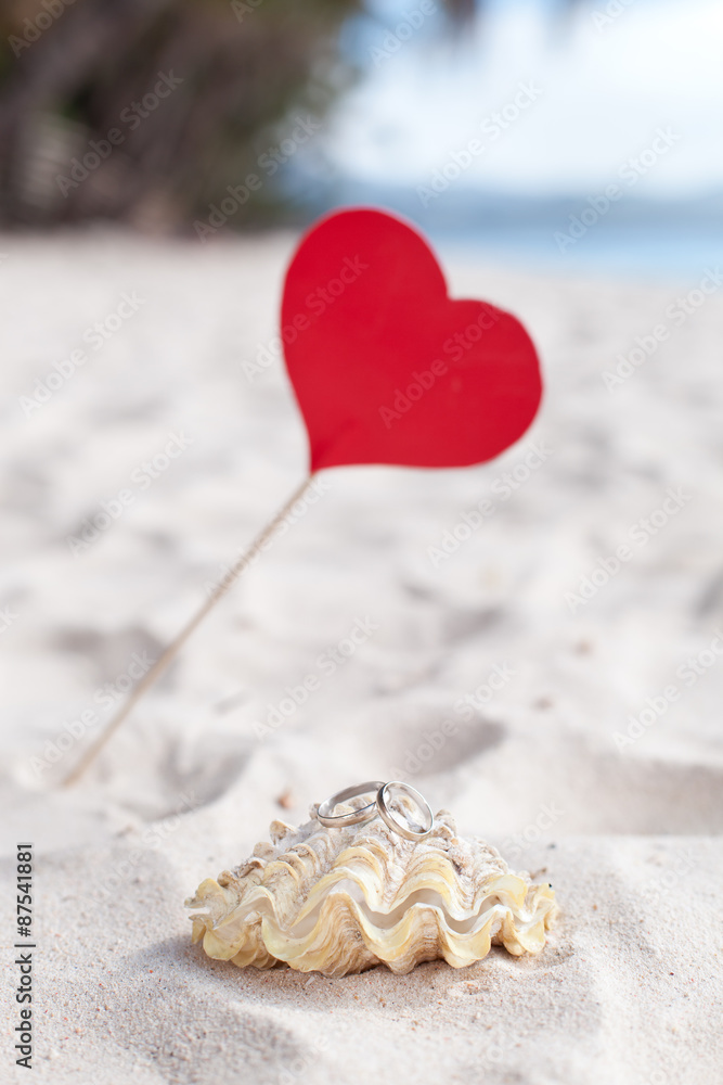 Fototapeta premium Romantic tropical scene on beach
