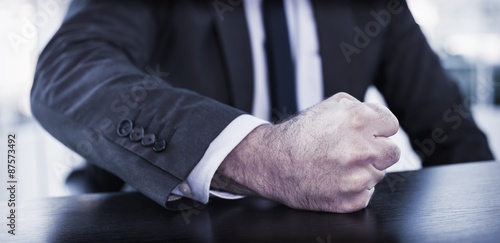 Bild auf Leinwand Angry businessman thump the table