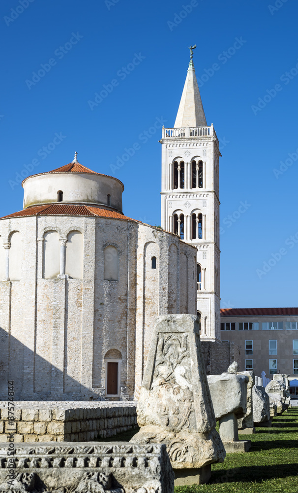 Obraz premium The romanesque church in old town of Zadar, Croatia.
