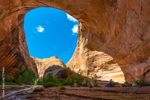 Photos Several Tents pitched near the Jacob Hamblin Arch, Coyote Gulch