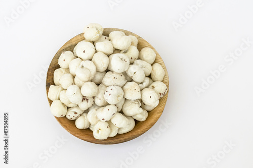 roasted makhaana (foxnut)