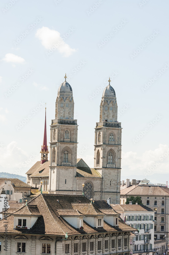 Zürich, historische Altstadt, Stadt, Grossmünster, historische Altstadthäuser, Niederdorf, Limmat, Schweiz