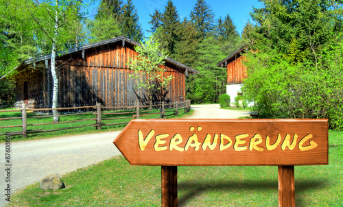 Strassenschild 32 - Veränderung photo