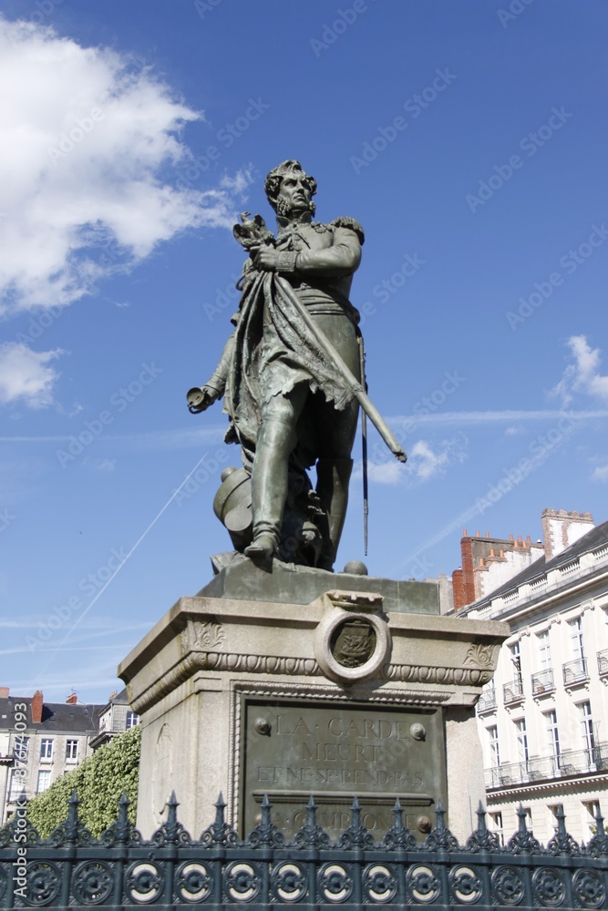 Statue de Pierre Cambronne à Nantes