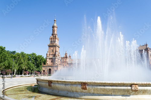 Fountain and tower at Spain square