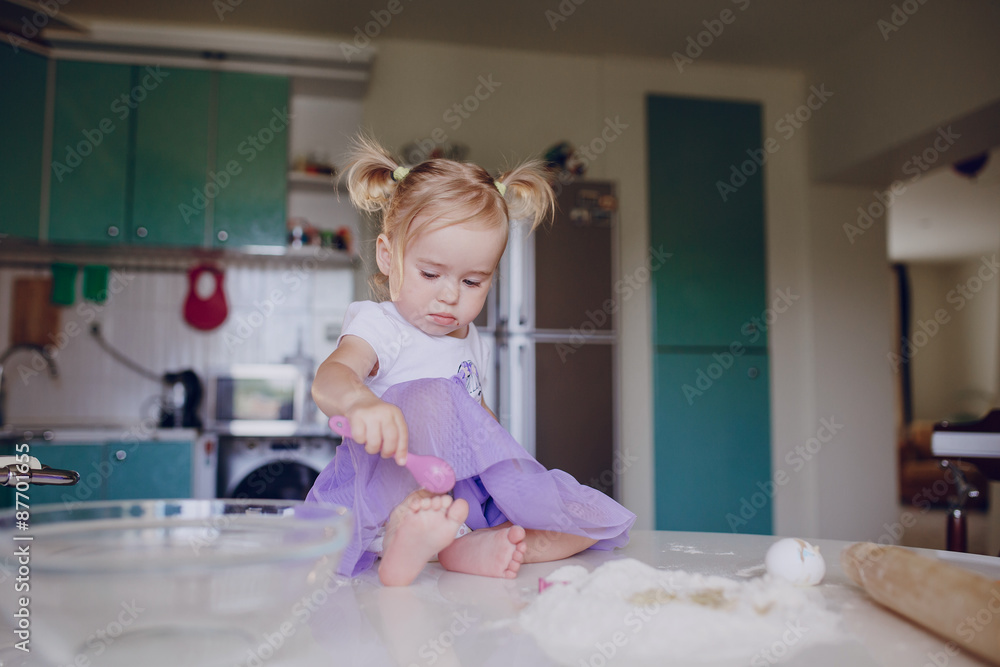 Fototapeta premium beautiful little girl