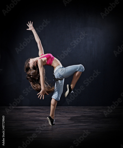 Fototapeta Naklejka Na Ścianę i Meble -  Modern dancer girl (dark ver)