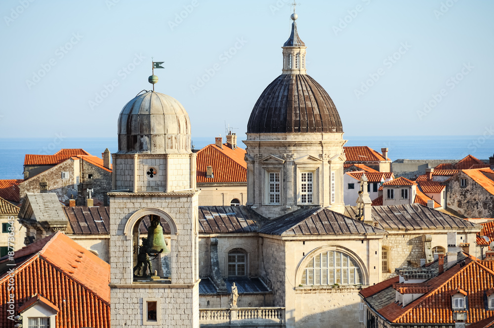Dubrovnik Altstadt mit Kuppel und Kirchturm