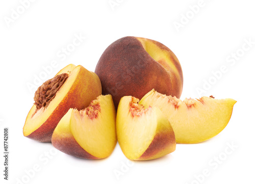 Served peach fruit composition isolated