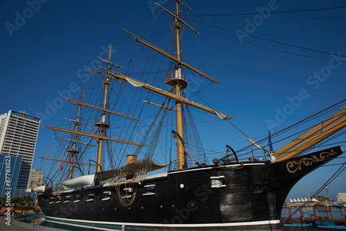 Slika na platnu Replica of the Chilean Navy ship Esmeralda that was sunk at the Battle of Iquique in 1879 during the War of the Pacific between Chile and the combined forces of Peru and Bolivia