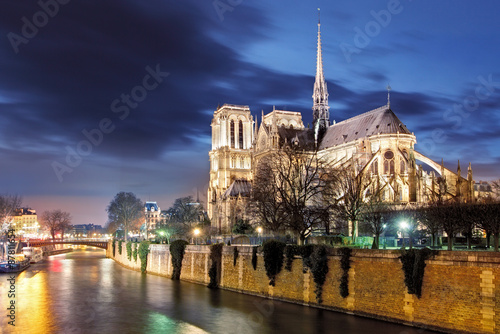Notre Dame de Paris Cathedral and Seine River in the Evening, Pa © TTstudio