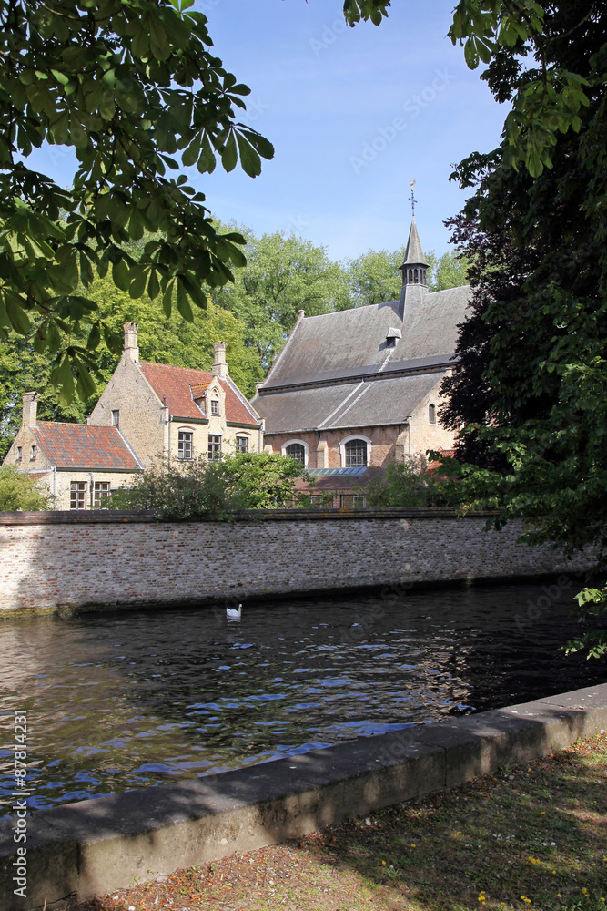 Fototapeta premium blick von aussen auf den beginenhof