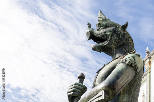 ワット・プラケーオの銅像 タイランド