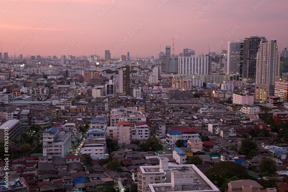 Sicht über Bangkok am Abend