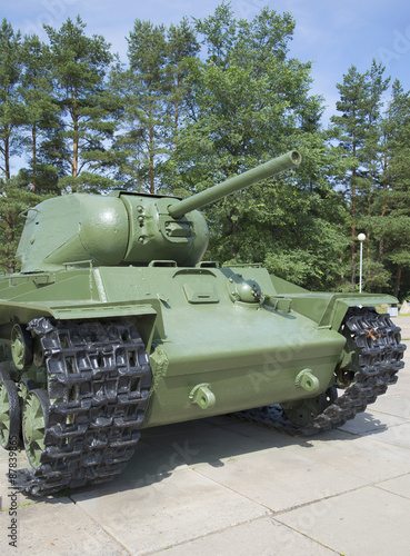 Лобовая часть тяжелого советского танка КВ-1С