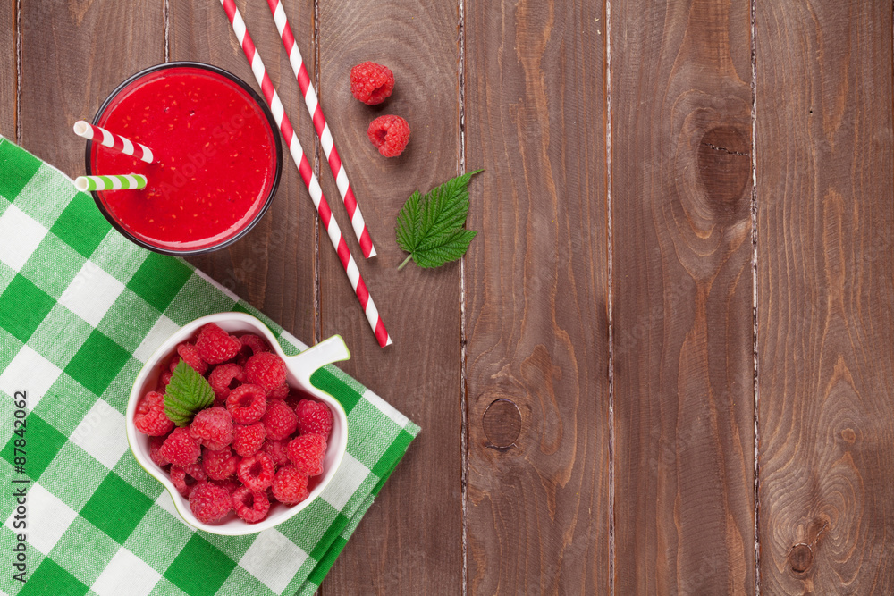 Raspberry smoothie and berries