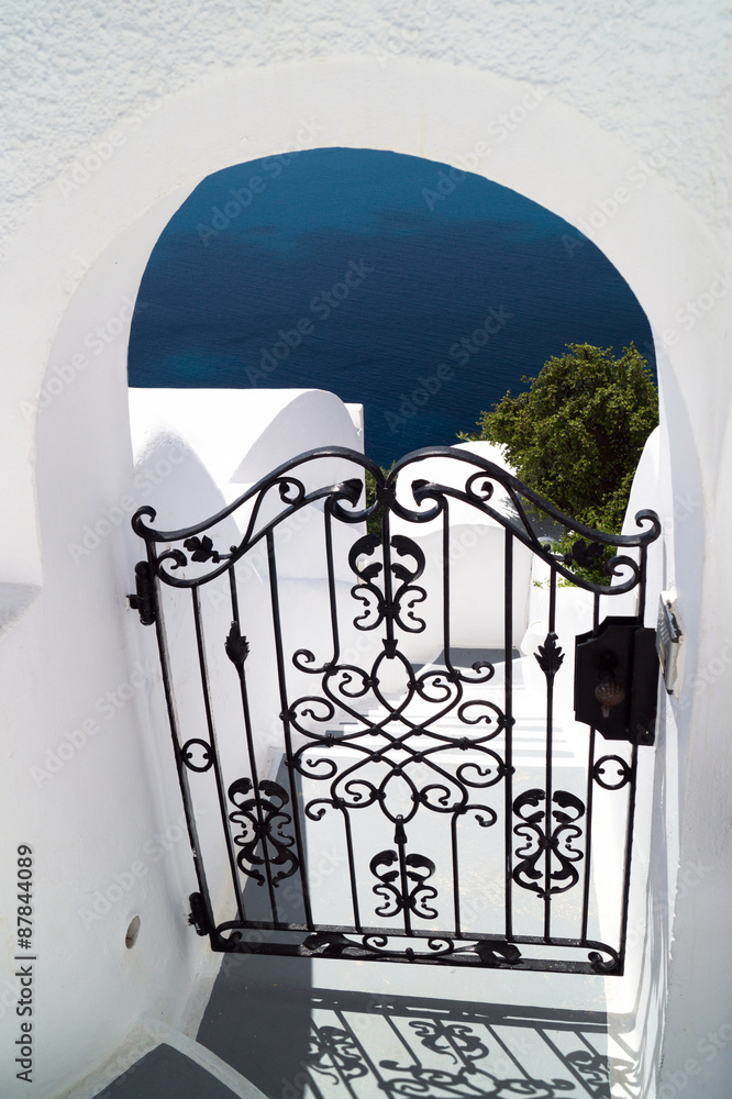 Traditional architecture of Oia village on Santorini island, Gre Traditional architecture of Oia village on Santorini island, Gre