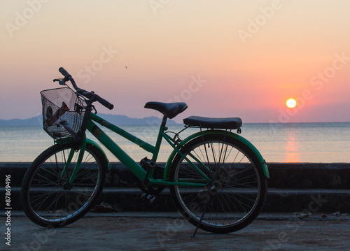Fototapeta Naklejka Na Ścianę i Meble -  bicycle on the beach