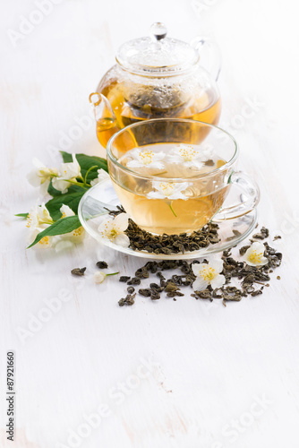 green tea with jasmin, vertical