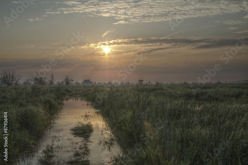 rozlewiska wschód słońca