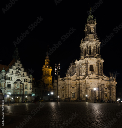Dresden bei nacht schlo  platz hofkirche