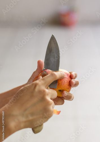 Peeling apples