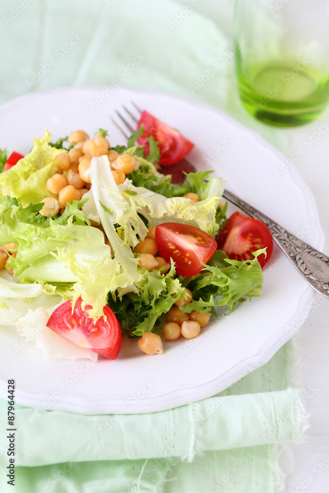 salad with chick-pea