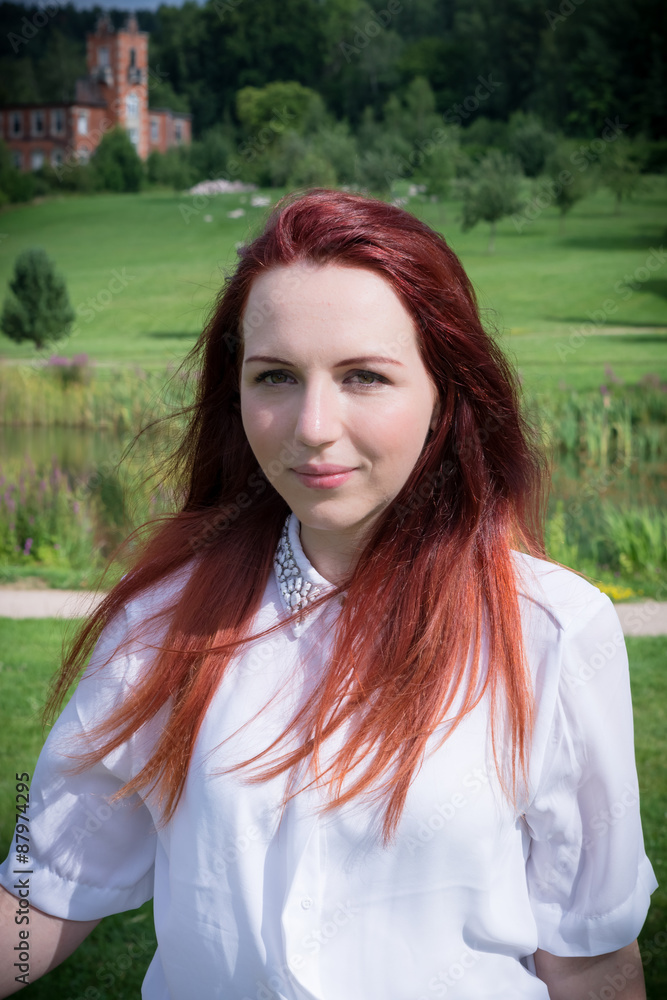 Obraz premium Woman portrait in nature