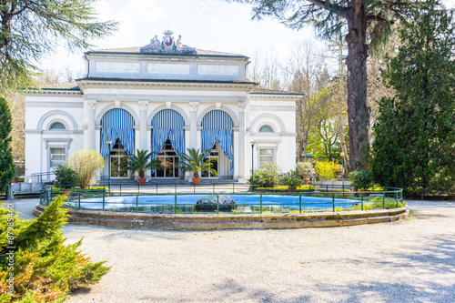 late nineteenth century Italian SPA centre