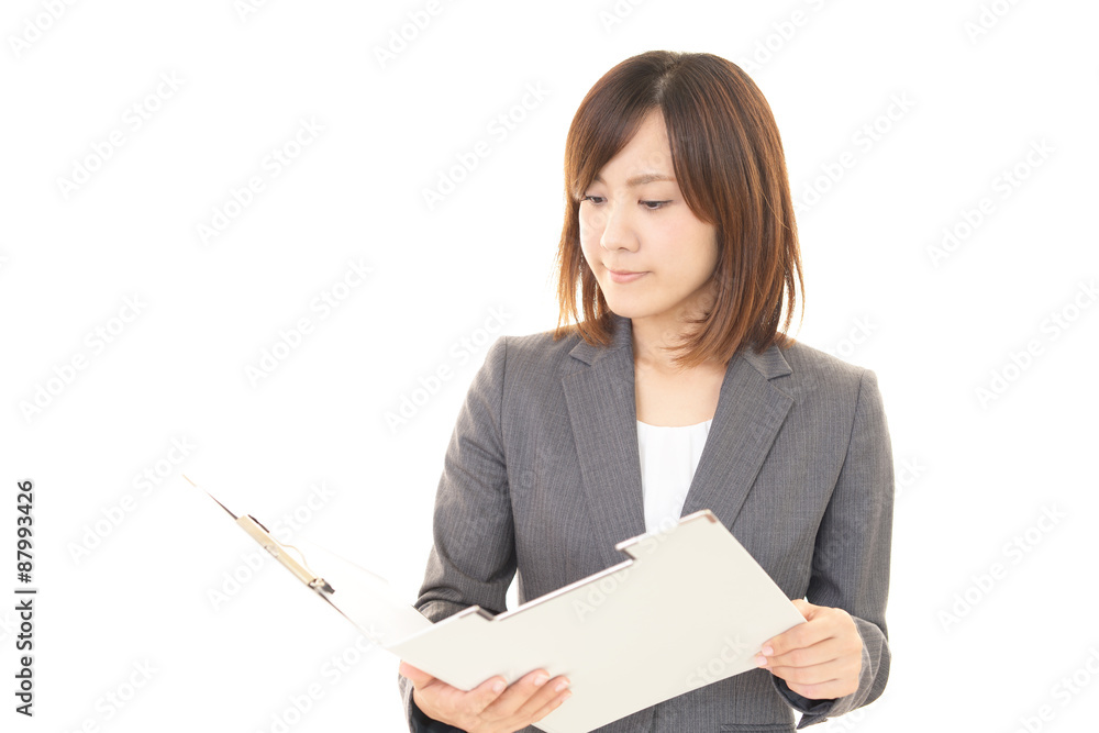 真剣な表情のビジネスウーマン 真剣な表情のビジネスウーマン