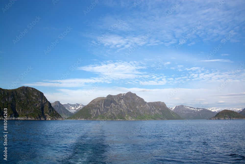 Gryllefjorden und Torskefjorden, Senia, Norwegen Gryllefjorden und Torskefjorden, Senia, Norwegen
