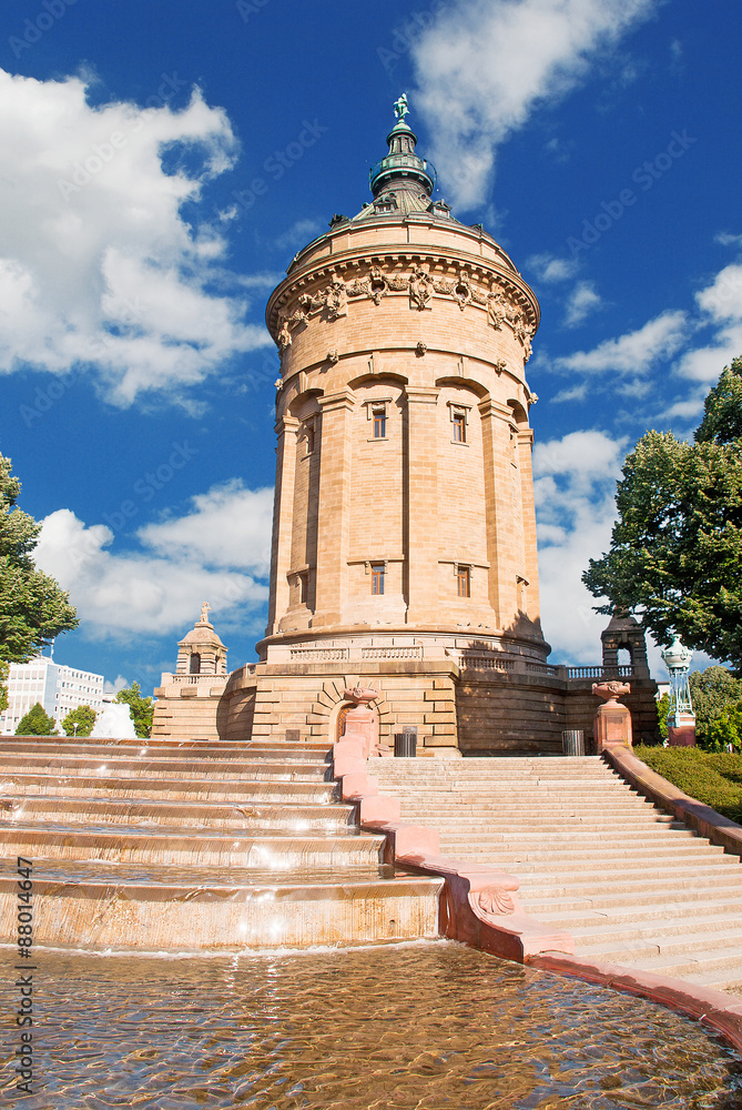 Der Mannheimer Wasserturm