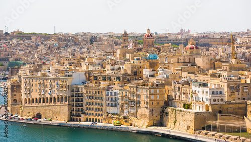 Fototapeta Naklejka Na Ścianę i Meble -  view on Valletta from sea
