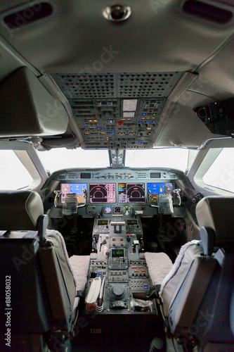Inside view Cockpit G550 © juniart